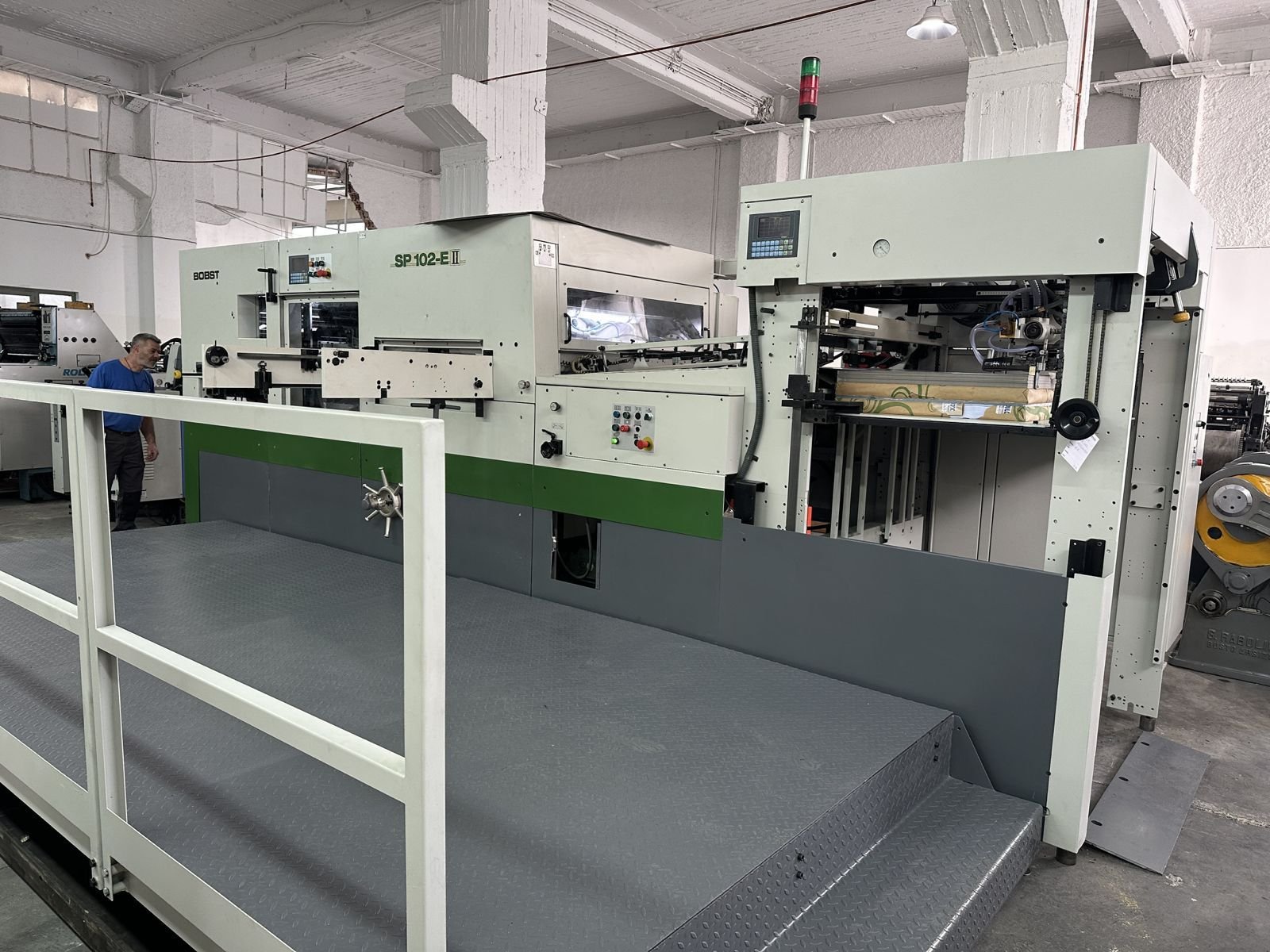 Leia mais sobre o artigo CORTE VINCO Automática Bobst SP 102 E II